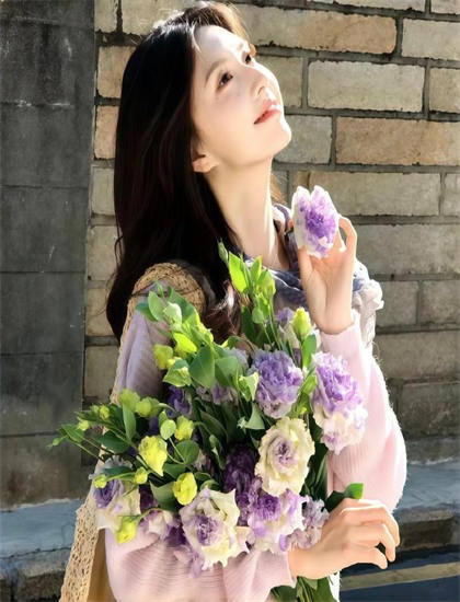 文化研究：《我很有才》如何展现东西方文化的碰撞与融合 探索艺术与文化的互动关系