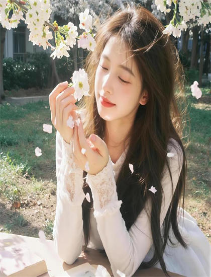 探索大蟒的奥秘：隐藏细节与深层意义